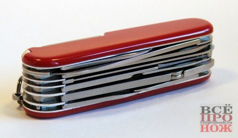 Victorinox_Craftsman_dscf1821 общий вид сложенного ножа Victorinox Craftsman
