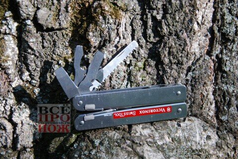 VictorinoxSwissToolXdsc_0378 пила по дереву, отвертки и стамеска