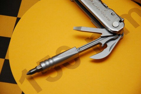 Leatherman_Bit_Driver используйте обычные биты